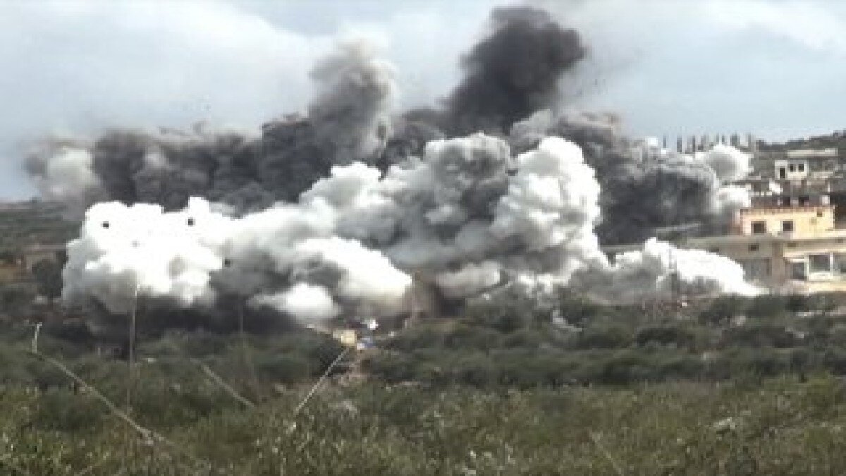 Rus uçakları İdlib'de sivilleri vurdu: 9 ölü