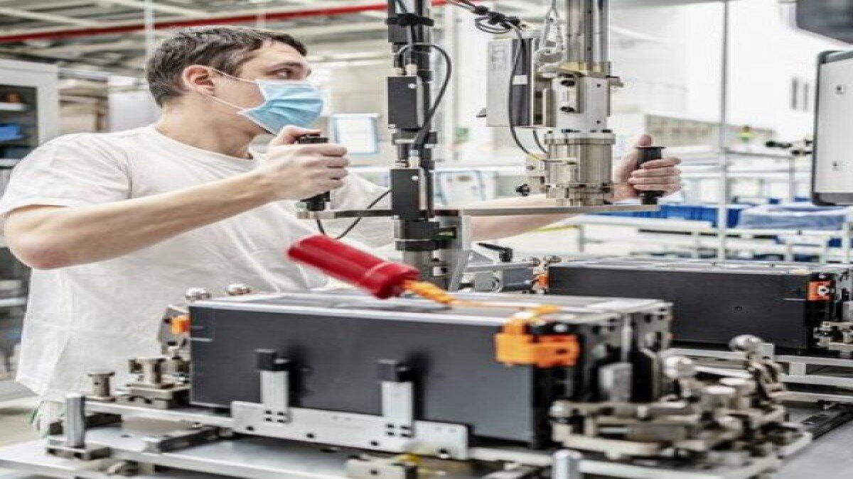 Ana fabrikalar 11 Mayıs'ta açılıyor