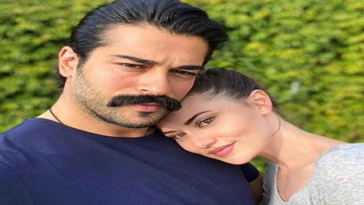 Fahriye Evcen oğlu ve annesini paylaştı