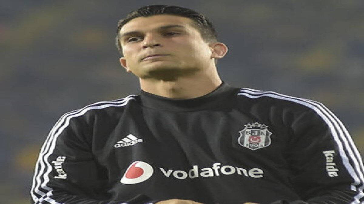 Necip Uysal'ın sözleşmesi uzatıldı