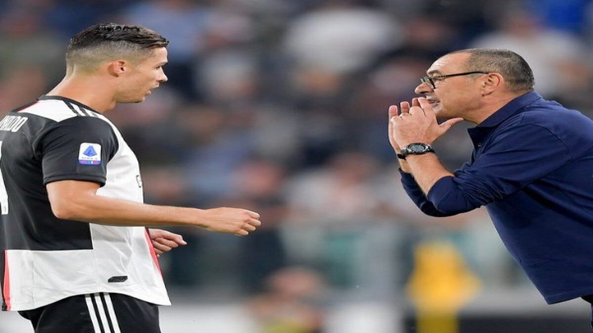Juventus, Sarri'nin görevine son verdi