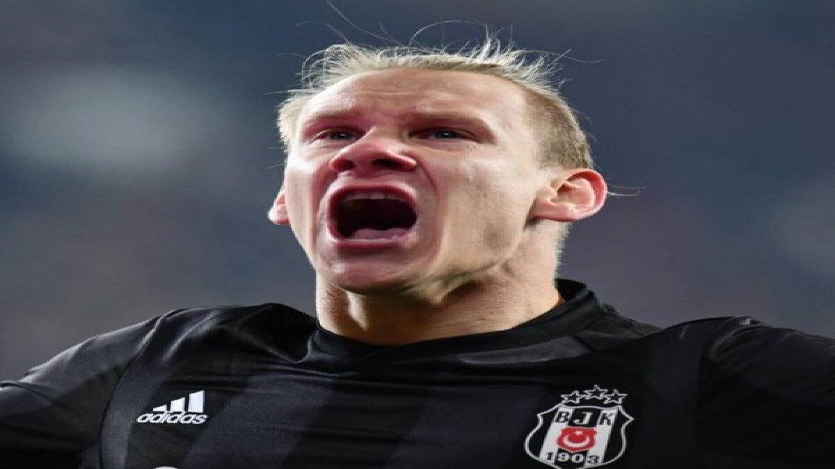 West Bromwich, Vida'ya talip oldu