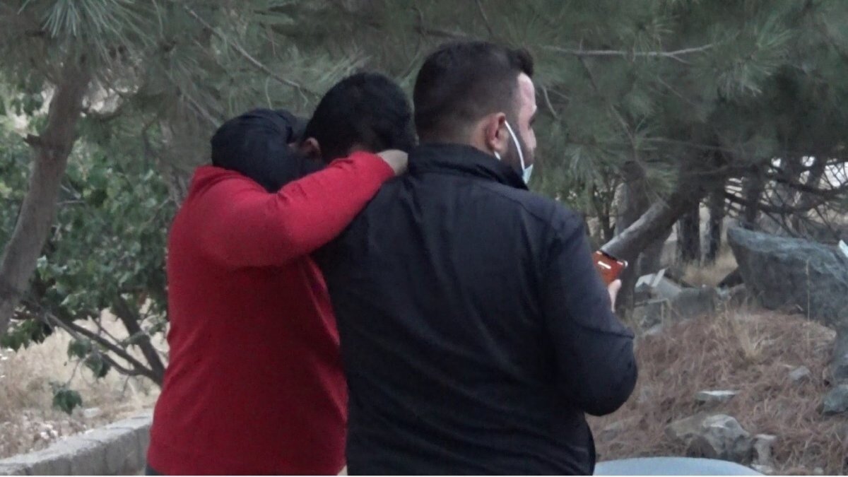 Gaziantep'te kaza yapanlara yardım için duran gençler hayatının şokunu yaşadı