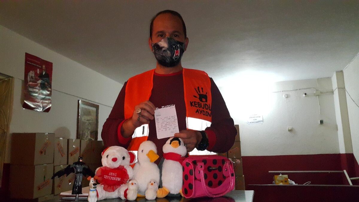 İzmir'de yardım kolisinden çıkan not duygulandırdı