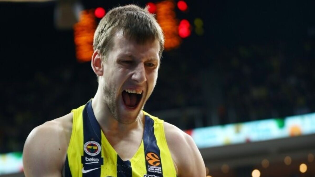 Jan Vesely: Barcelona maçında 1 saniye bile dinlenemezsiniz