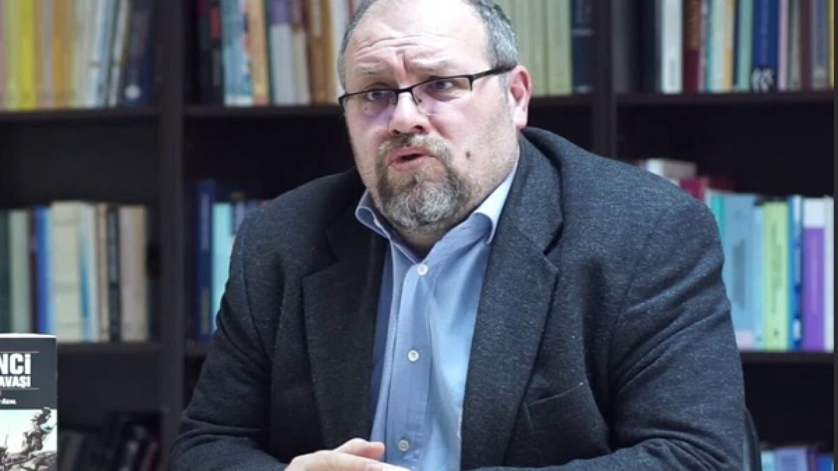 İlkin Başar Özal'dan Soğuk Savaş'ın tarihi