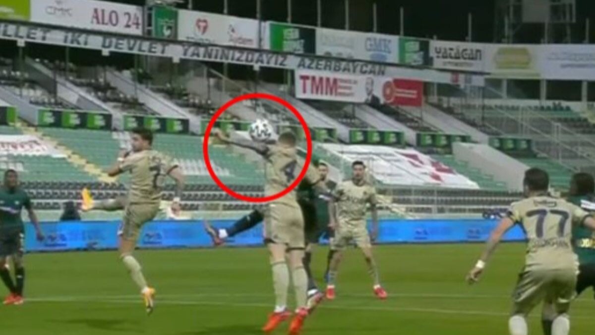 IFAB elle oynama kuralını yine değiştiriyor