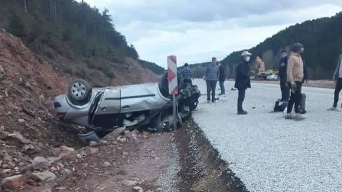 Kütahya’da otomobil takla attı: 2 ölü