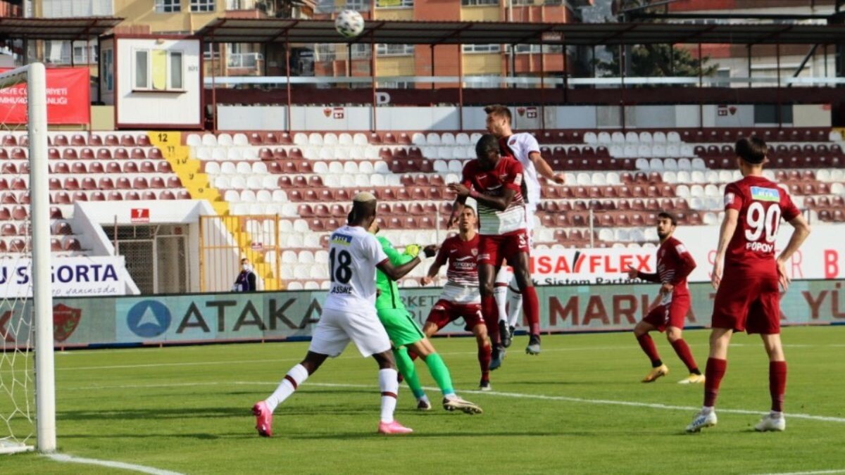 Ndiaye, Galatasaray maçı öncesi cezalı duruma düştü