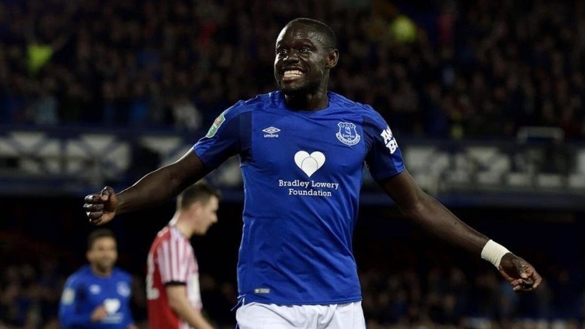 Oumar Niasse, İngiltere'de kalmak istiyor