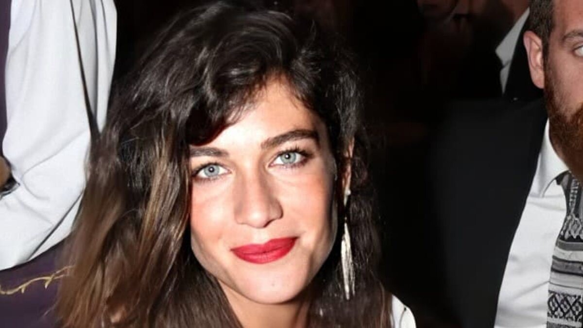 Berrak Tüzünataç: Ben de o tuzağa düştüm