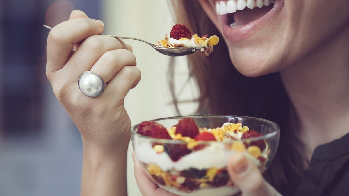 Ruh halinizi iyileştirecek 15 lezzetli besin