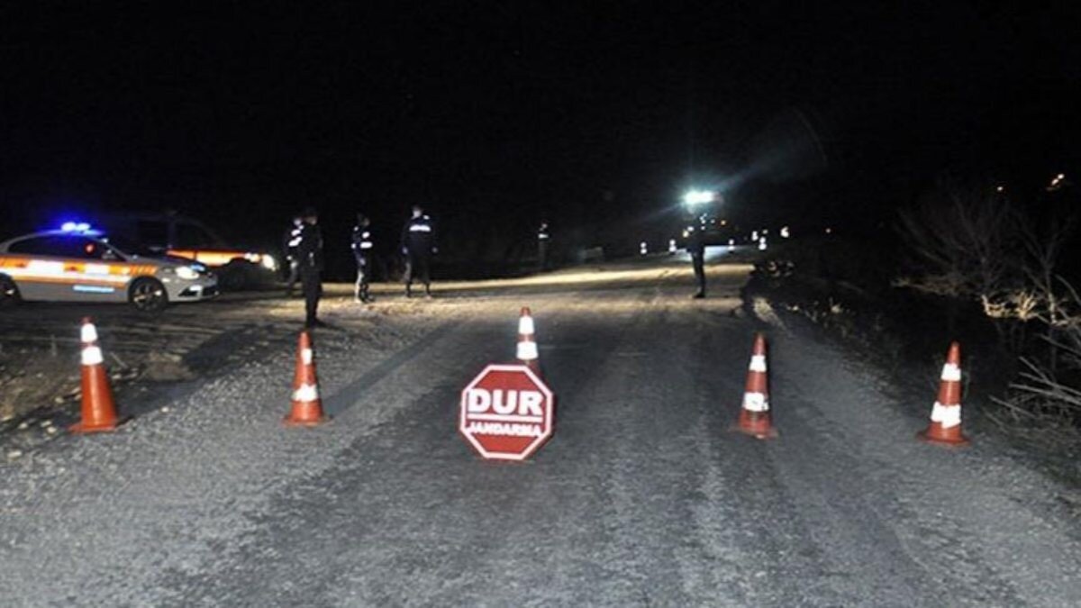 Siirt'te öğretmenler korona oldu, köy karantinaya alındı