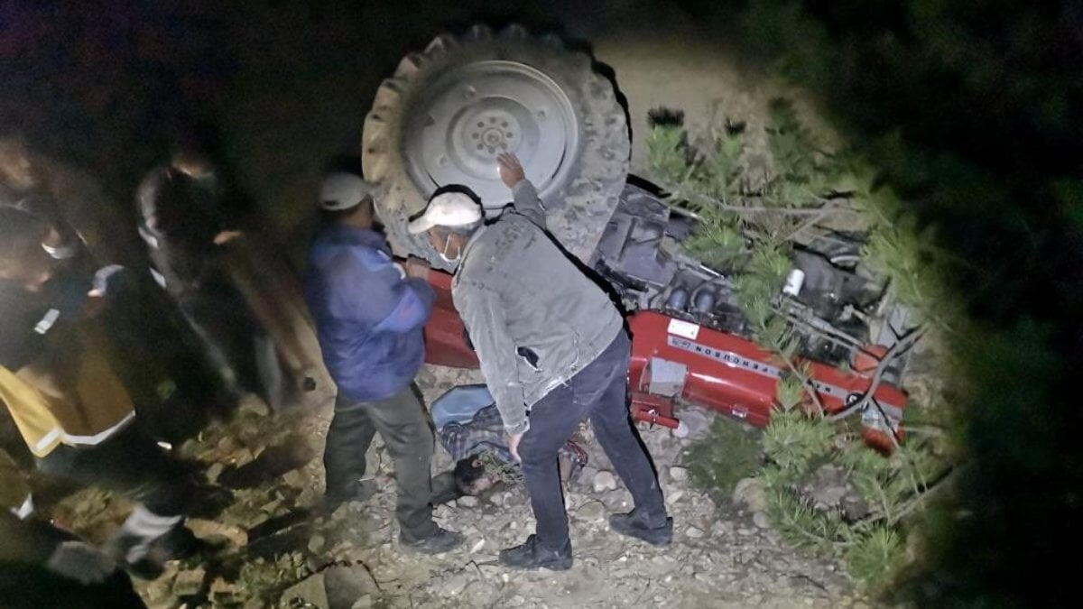 Bolu'da, traktör devrildi: 1 ölü