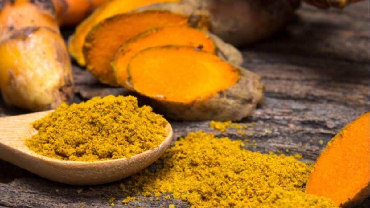 Binbir derde şifa altın baharat: Zerdeçalın faydaları