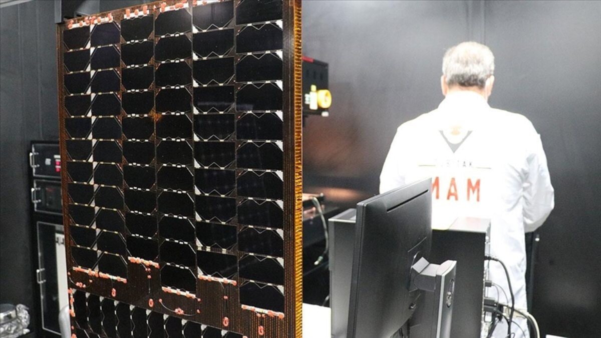 TÜBİTAK'ın geliştirdiği yerli uzay kalifiye güneş paneli kullanıma hazır