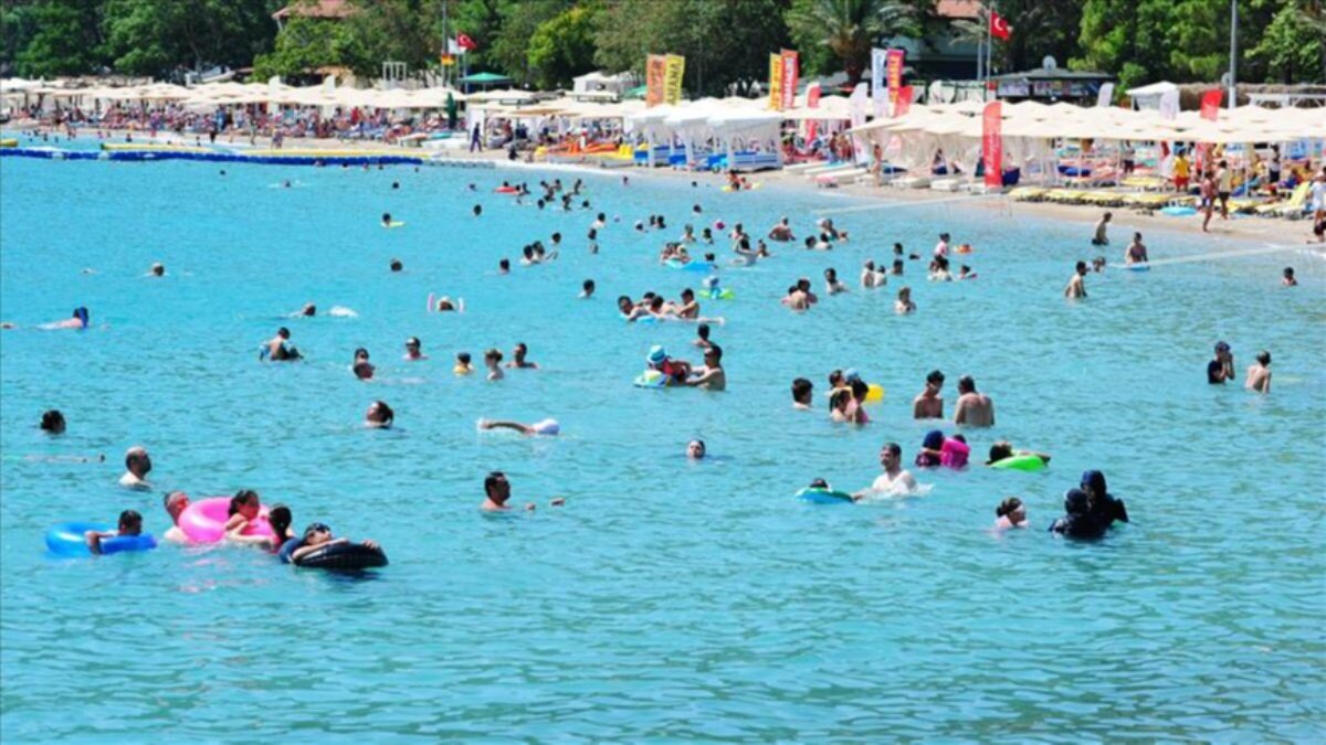 Alman turistler, yangınlar nedeniyle rezervasyonlarını iptal etmedi
