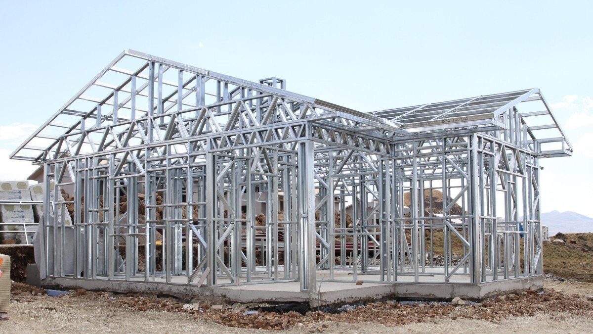 Bingöl ve Erzurum'da depremzedelere dayanıklı evler inşa ediliyor