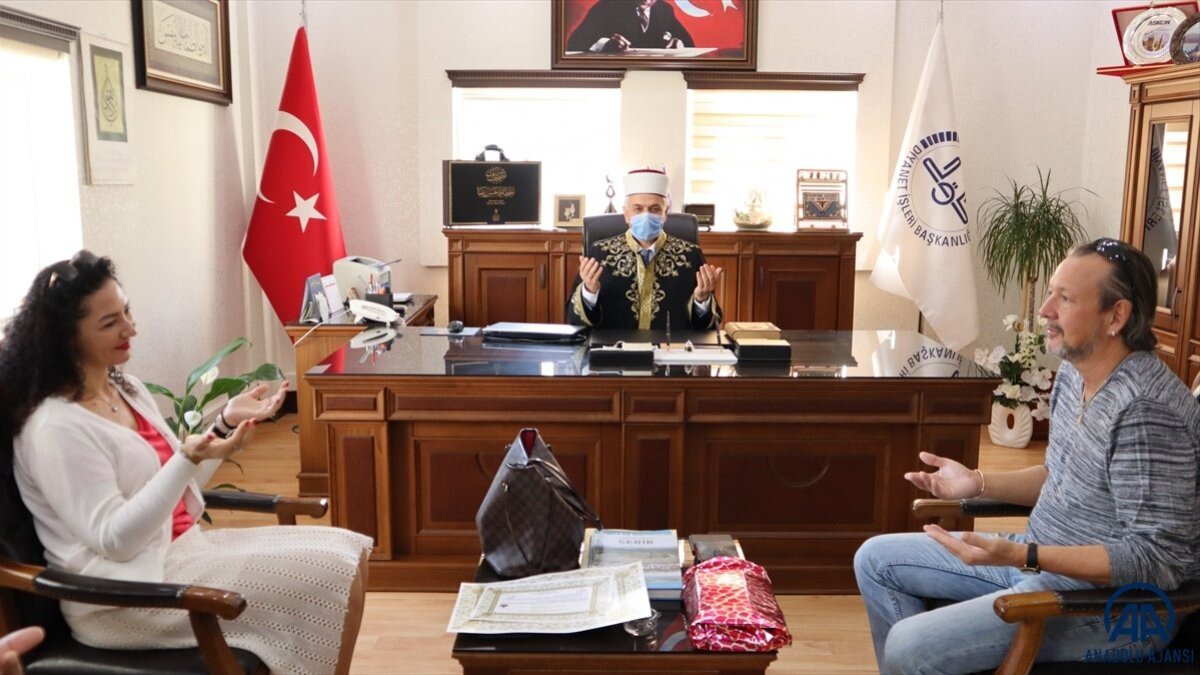 Antalya'da İngiliz Edward Müslüman oldu