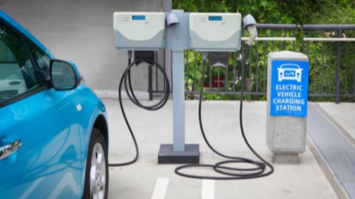 İngiltere'de elektrikli araç satışları yüzde 43 arttı