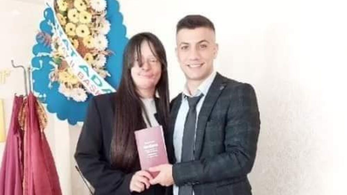 Berfin Özek, yüzünü asitle yakan Ozan Çeltik'le evlendi