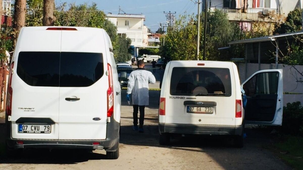Antalya’da ablasını öldürdü, polisi arayıp teslim oldu