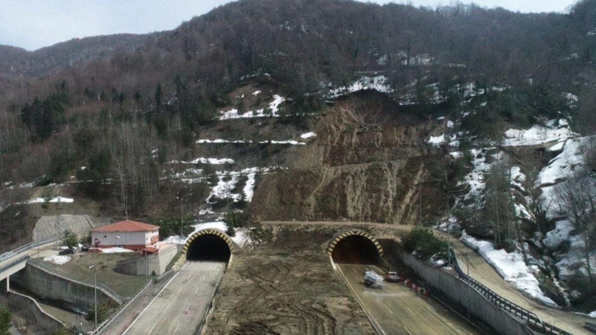 Bolu Dağı Tüneli trafiğe açıldı mı? 4 Nisan İstanbul Ankara yolu son durum...