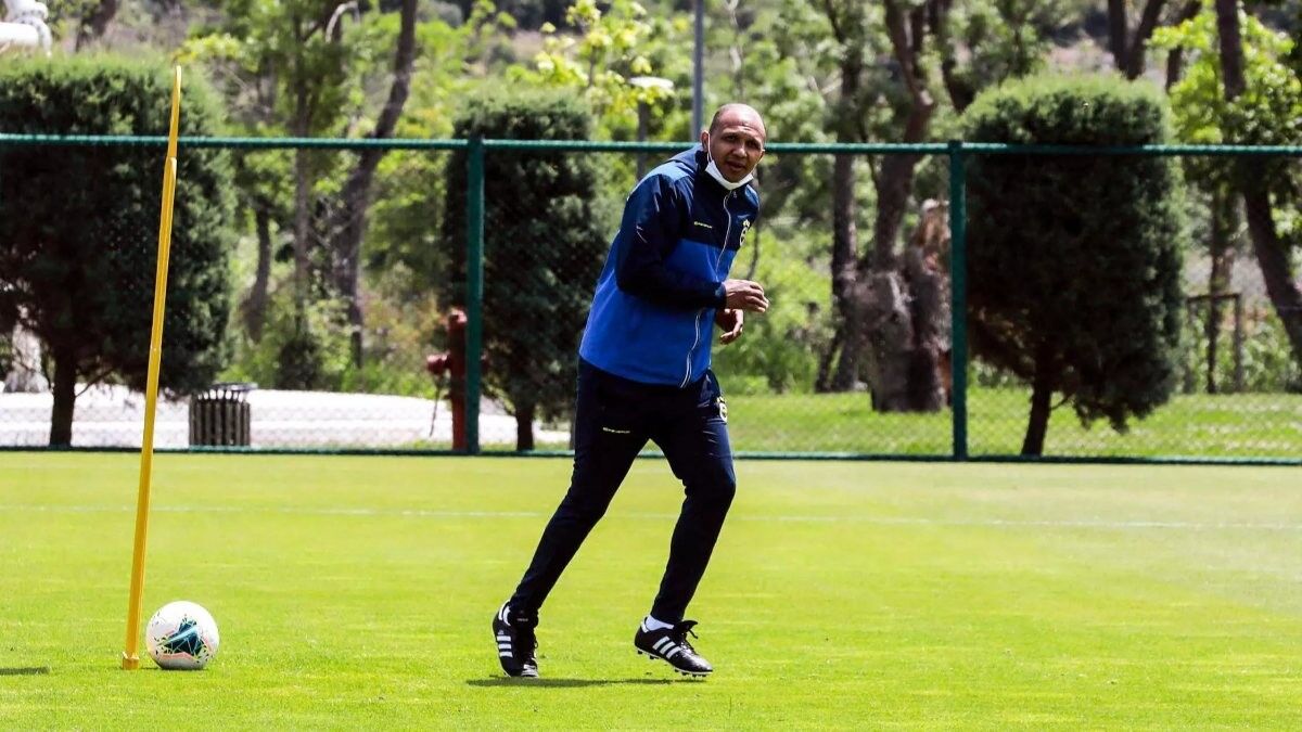 Mehmet Aurelio, Jorge Jesus'un yardımcısı olacak
