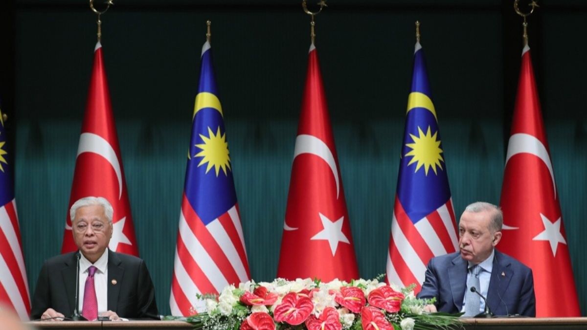 Cumhurbaşkanı Erdoğan, Malezya Başbakanı İsmail Sabri Yakub ile basın toplantısı düzenledi