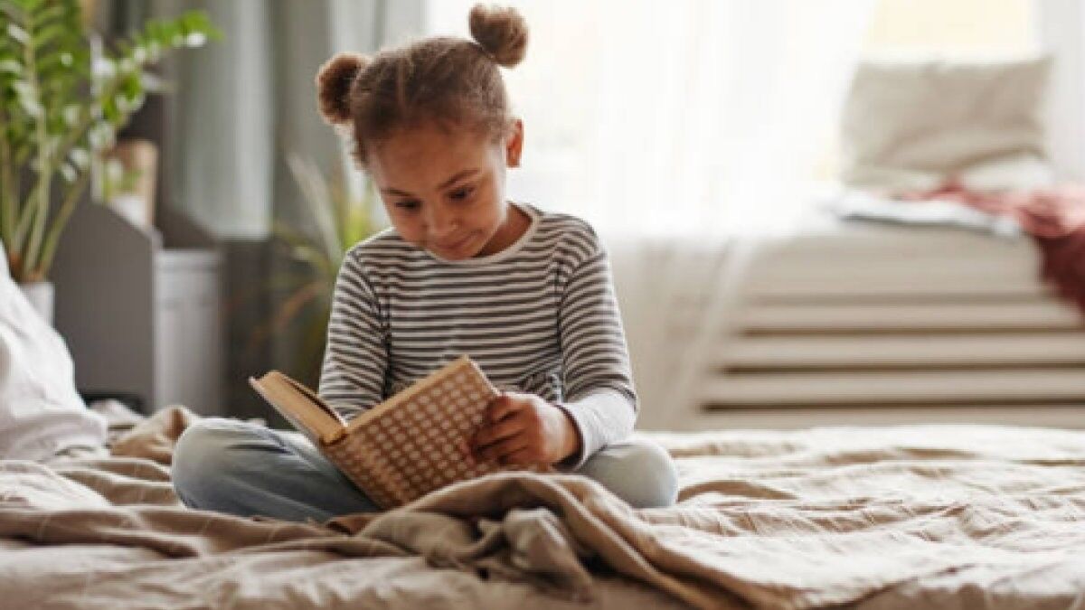 Çocuklar için okuma önerisi: Mart Twain'den Çalınan Taç