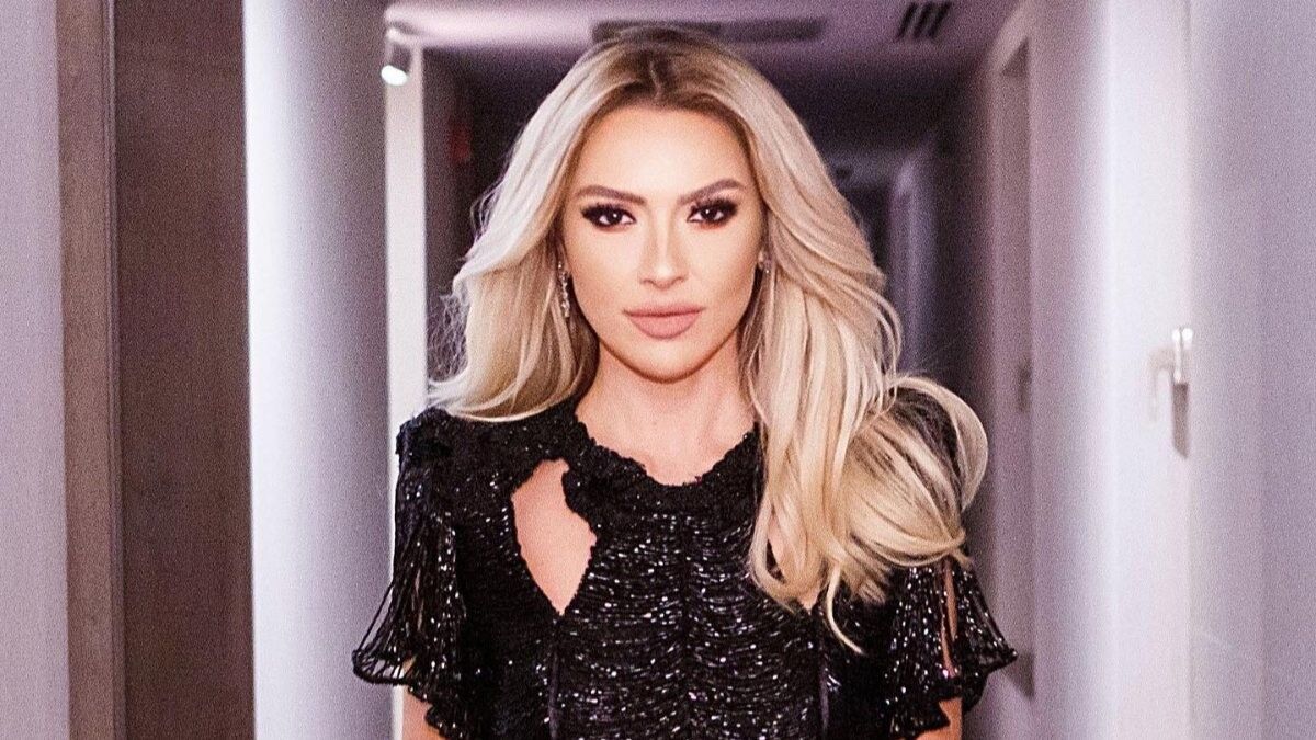 Hadise’den hamilelik açıklaması