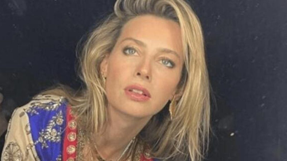 Tuba Ünsal'dan bikinili paylaşım