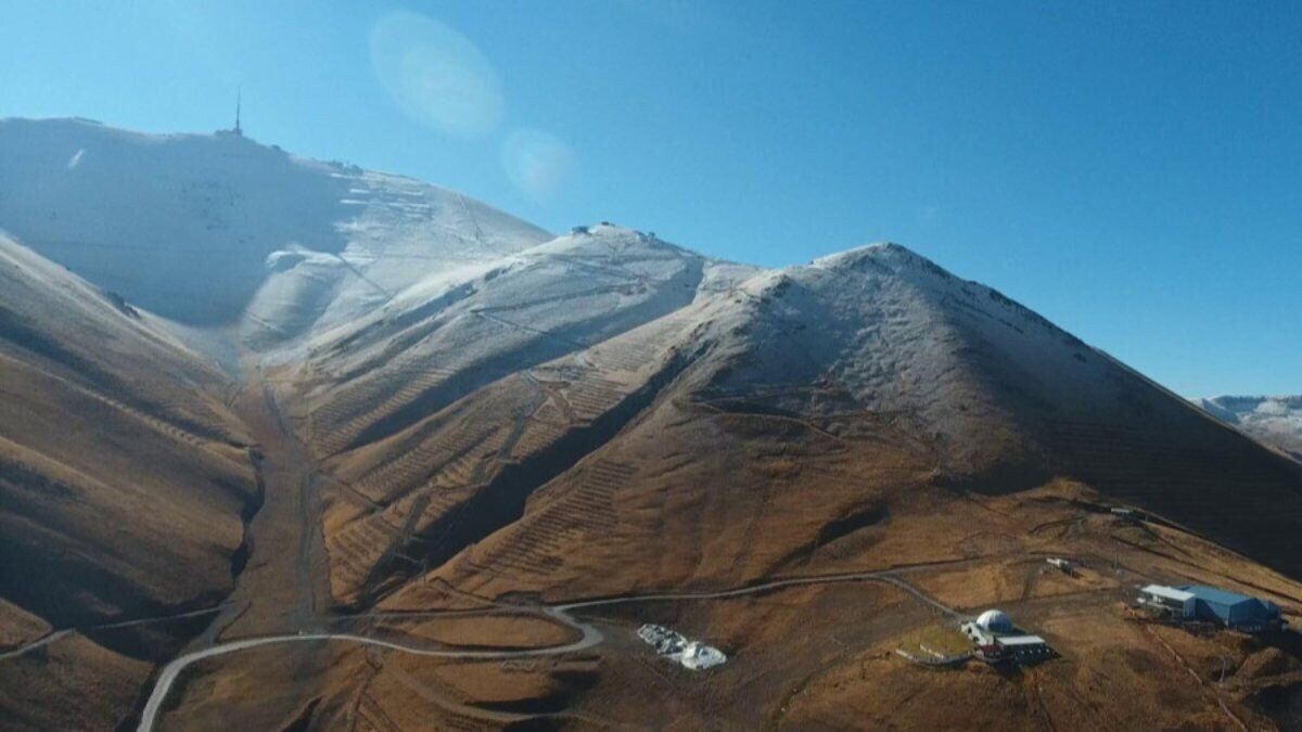 Erzurum Palandöken'e mevsimin ikinci karı düştü