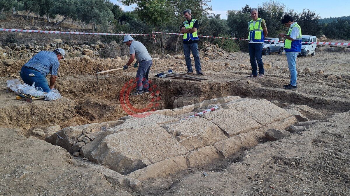 Tokat'ta bulunuan 2 bin 400 yıllık mezar, heyecan yarattı