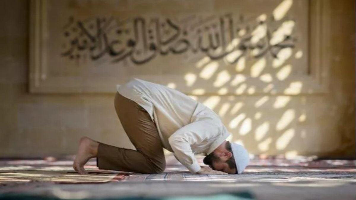 Cuma namazında okunacak dualar ve sureler nelerdir?