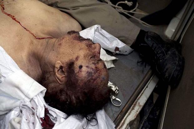 Kaddafi'yi Fransızlar buldu muhalifler öldürdü