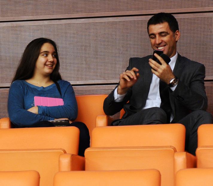 Hakan Şükür'ün keyfi yerinde