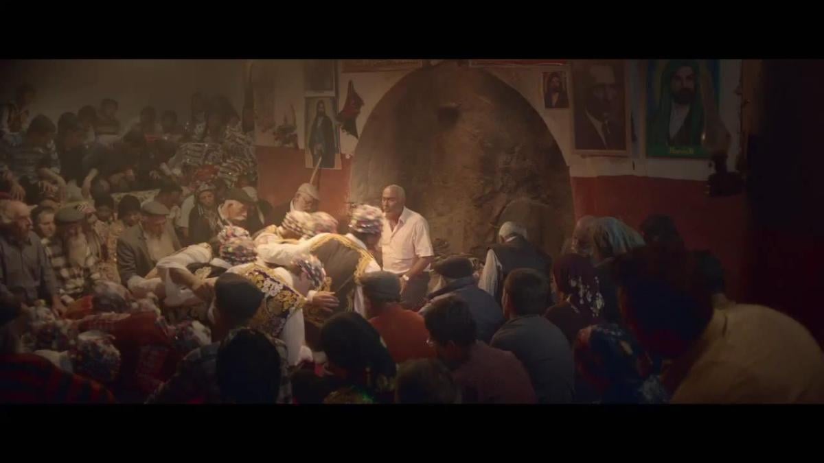 Ahmet Ümit'in romanı Bir Ses Böler Geceyi film oluyor