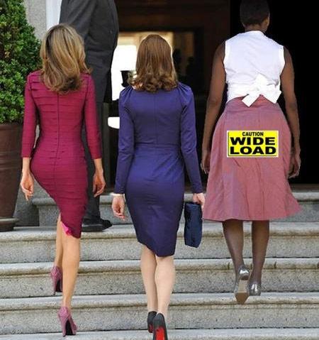 First Lady'nin kalçası tartışma konusu oldu