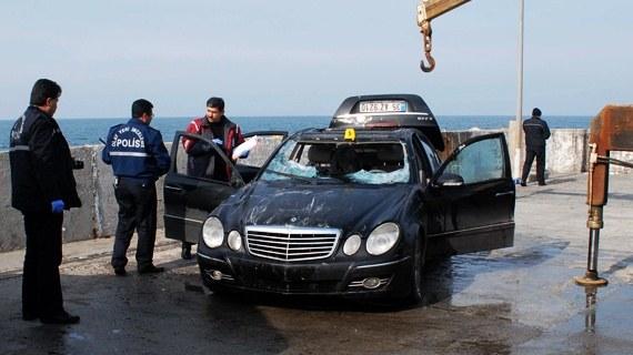 Denizde cesedi bulunan MHP'linin arabası da sudan çıktı