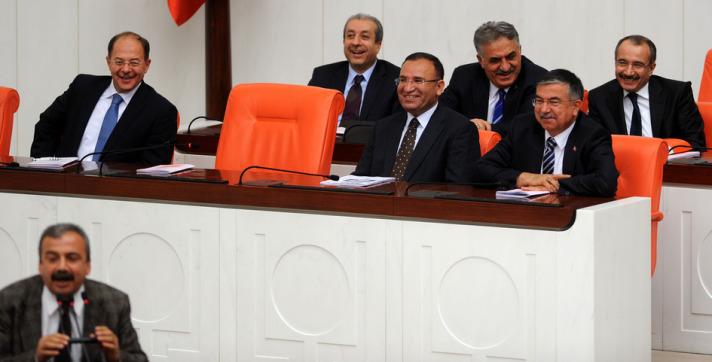 Sırrı Süreyya Önder de olmasa..