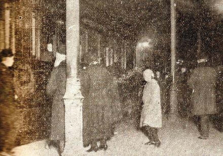 Armağan: Hanedan kovulurken mallarını kim kaptı