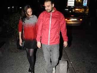 Öykü ve Bartu gece gezmesinde