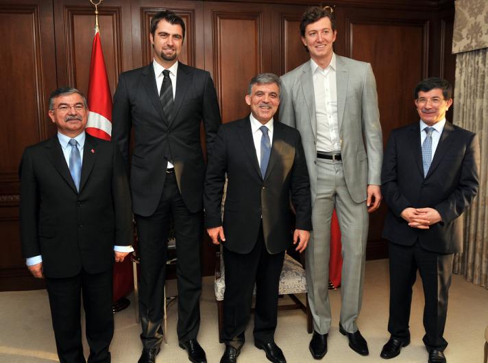 Abdullah Gül Ömer Aşık ve Mehmet Okur'la görüştü