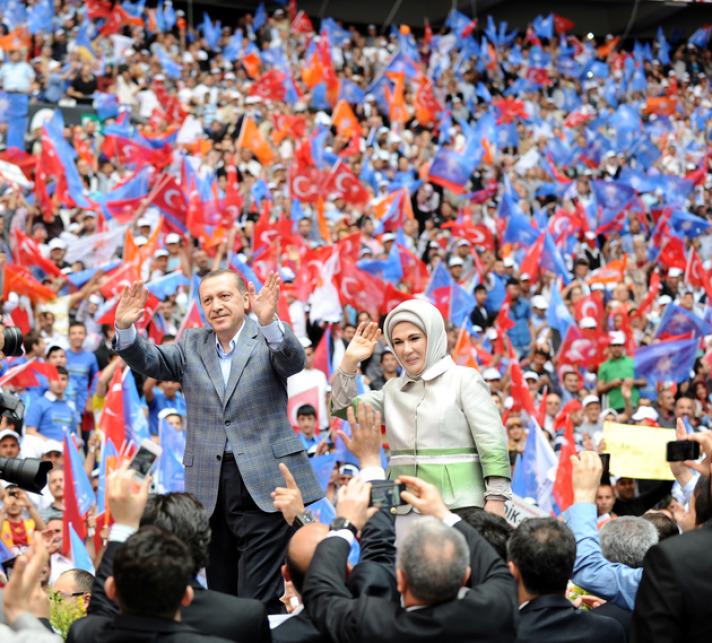 AK Parti bir ilke daha imza attı