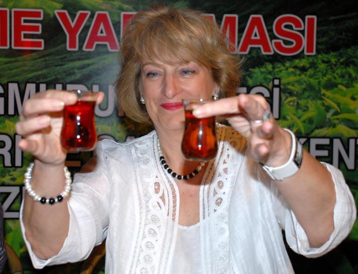 Rize'de çay demleme yarışması