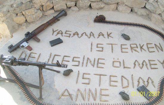 Şehit Er Enes Çakırdoğan için cenaze töreni - Video