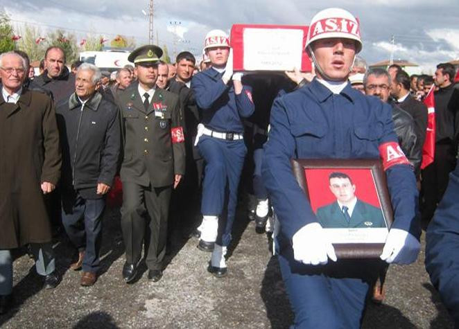 Pervari şehitleri son yolculuğuna uğurlandı