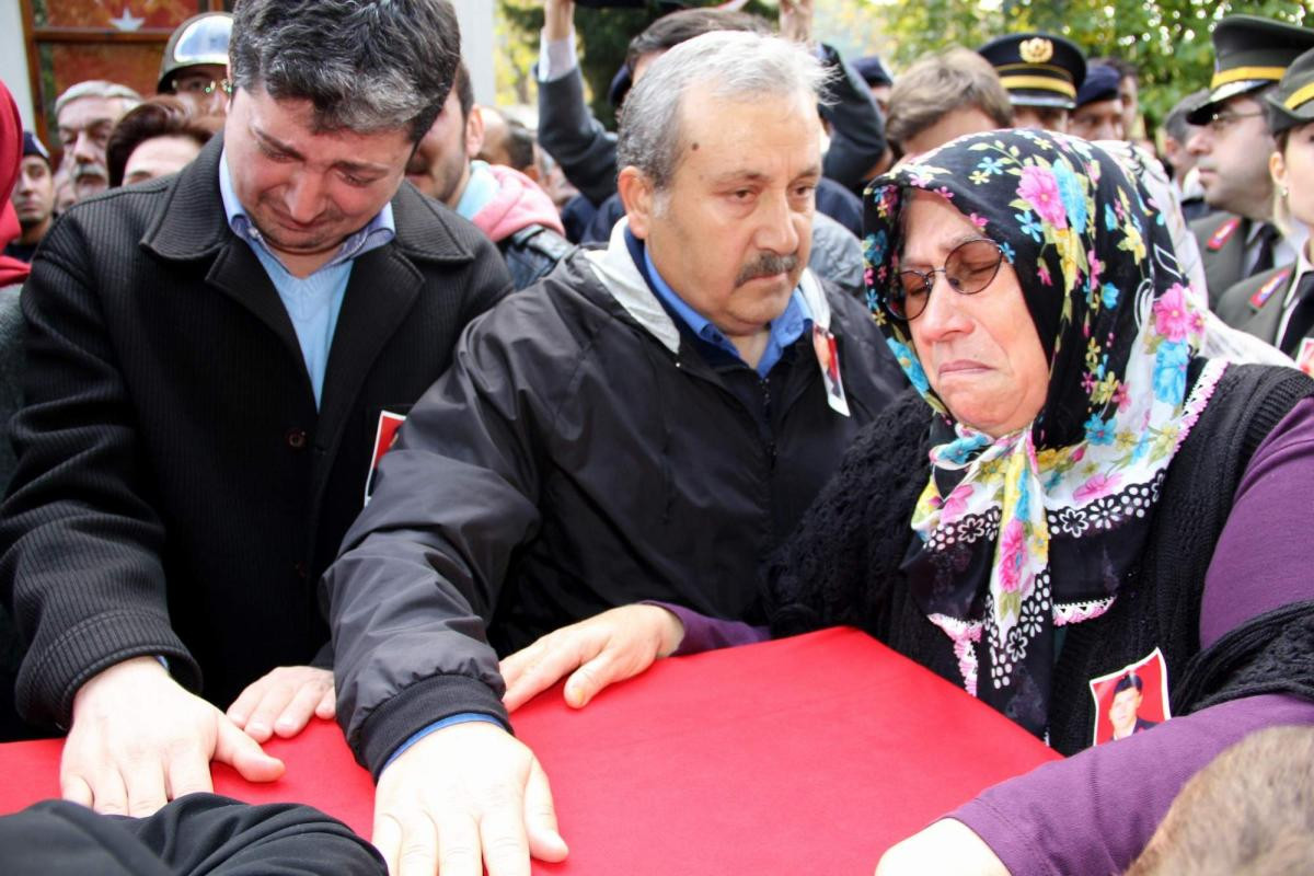 Pervari şehitleri son yolculuğuna uğurlandı