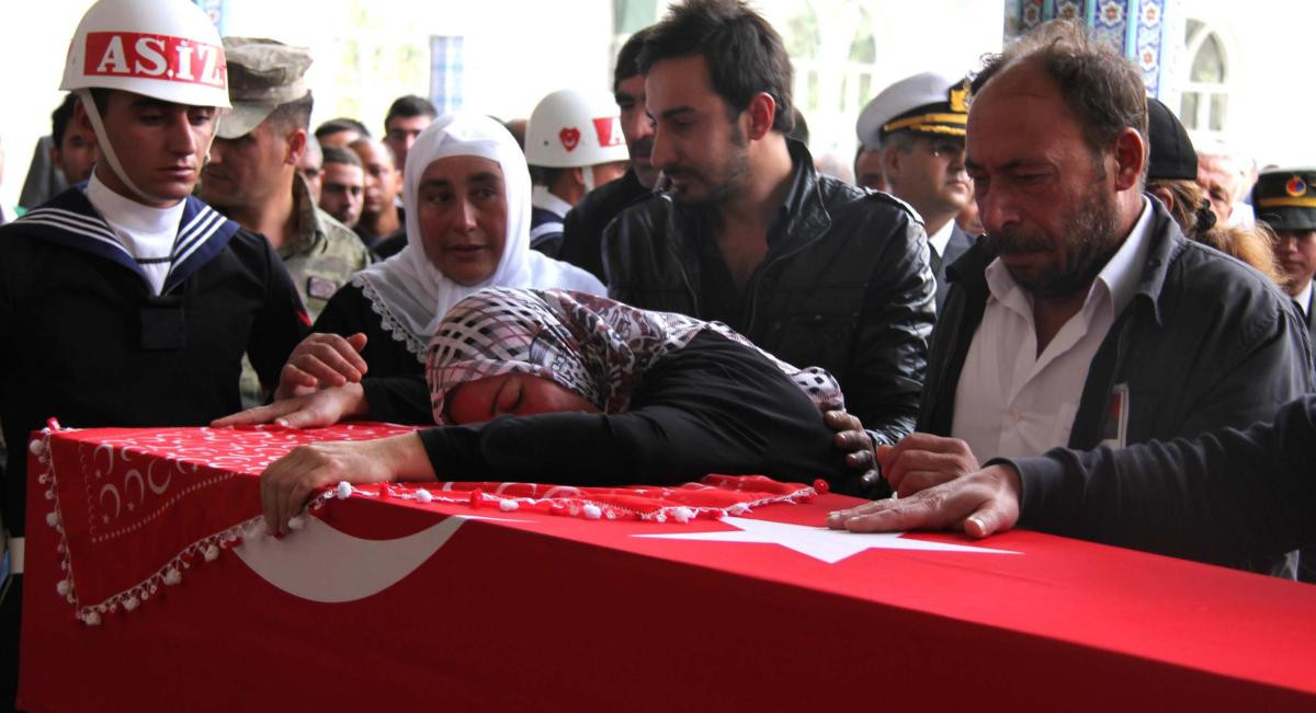 Pervari şehitleri son yolculuğuna uğurlandı